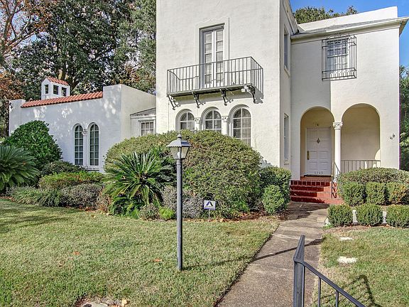 3rd image of 4245 Garibaldi Ave