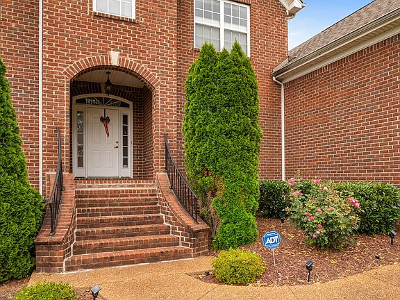 3rd image of 1812 Turner Dr