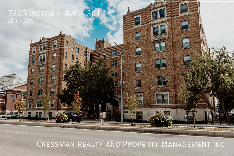 2305 Victoria Ave — Photo 1