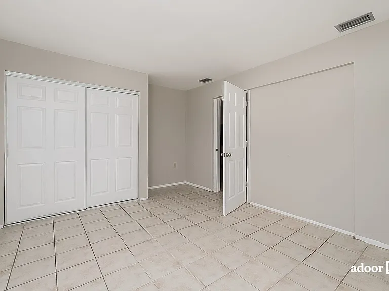 9302 Barrington Ln — Photo 6