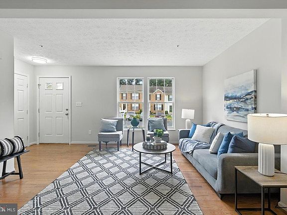 4th image of 126 Foxview Dr