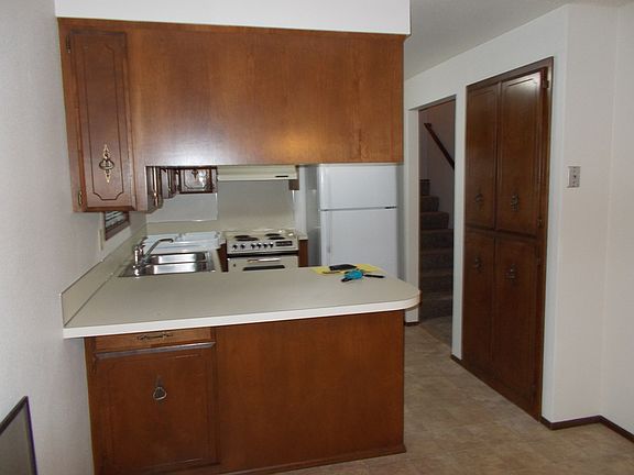 2841 Kitchen 005_12312012