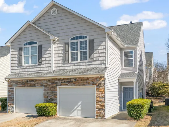 2200 Thornblade Dr, Raleigh, NC 27604