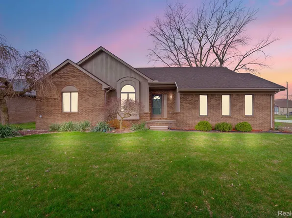 35457 Wellston Ave, Sterling Heights, MI 48312