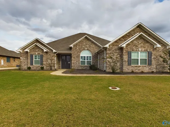 16788 Stonegate Dr, Athens, AL 35613