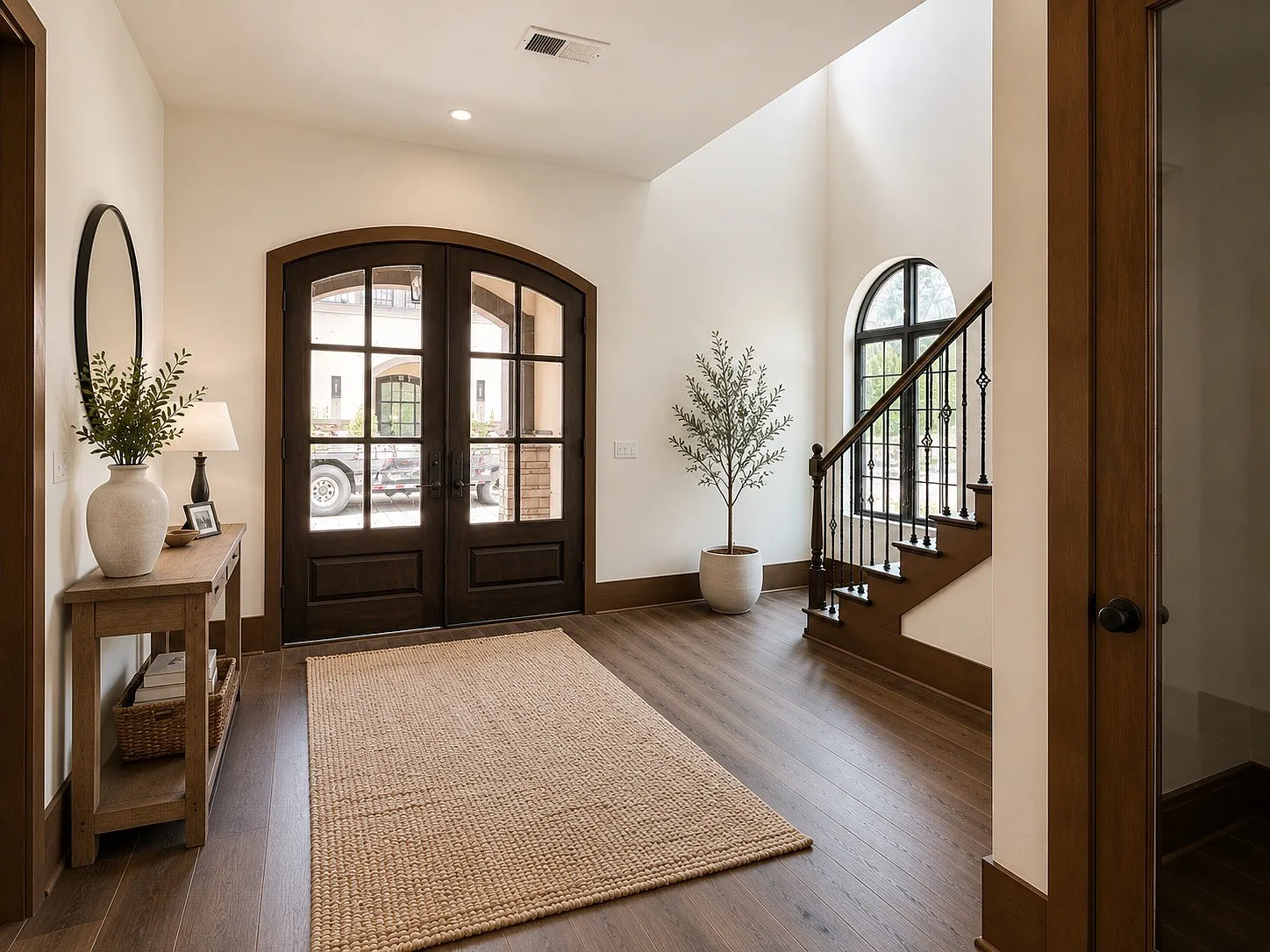 4 bed, 3.0 bath, 2934 sqft, $7,500 — Photo 2