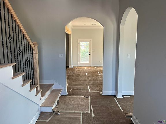 5th image of 12118 Clare Ct