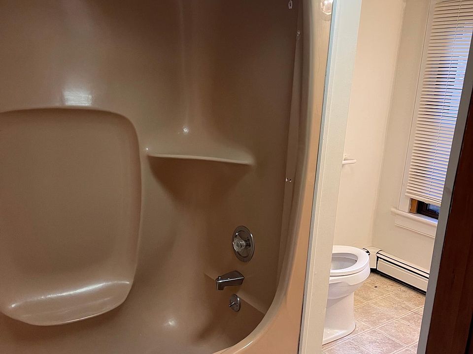 2nd image of 58 Catharine St APT 2