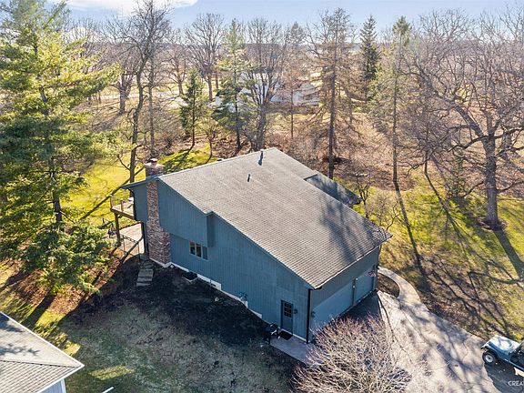 5th image of 43W835 Oakwood Dr