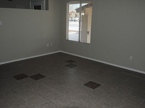 3rd image of 7636 W Mackenzie Dr