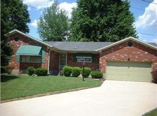 7901 Ivory Ct, Louisville, KY 40219