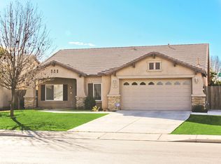 10817 Villa Hermosa Dr, Bakersfield, CA 93311