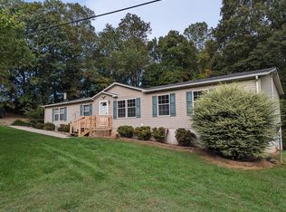 809 Chestnut Hill Rd, Rocky Mount, VA 24151