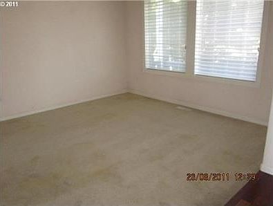 2nd image of 3909 NE 94th St