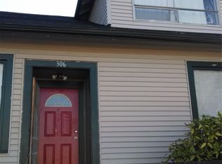 306 2nd St NE APT 1, Auburn, WA 98002