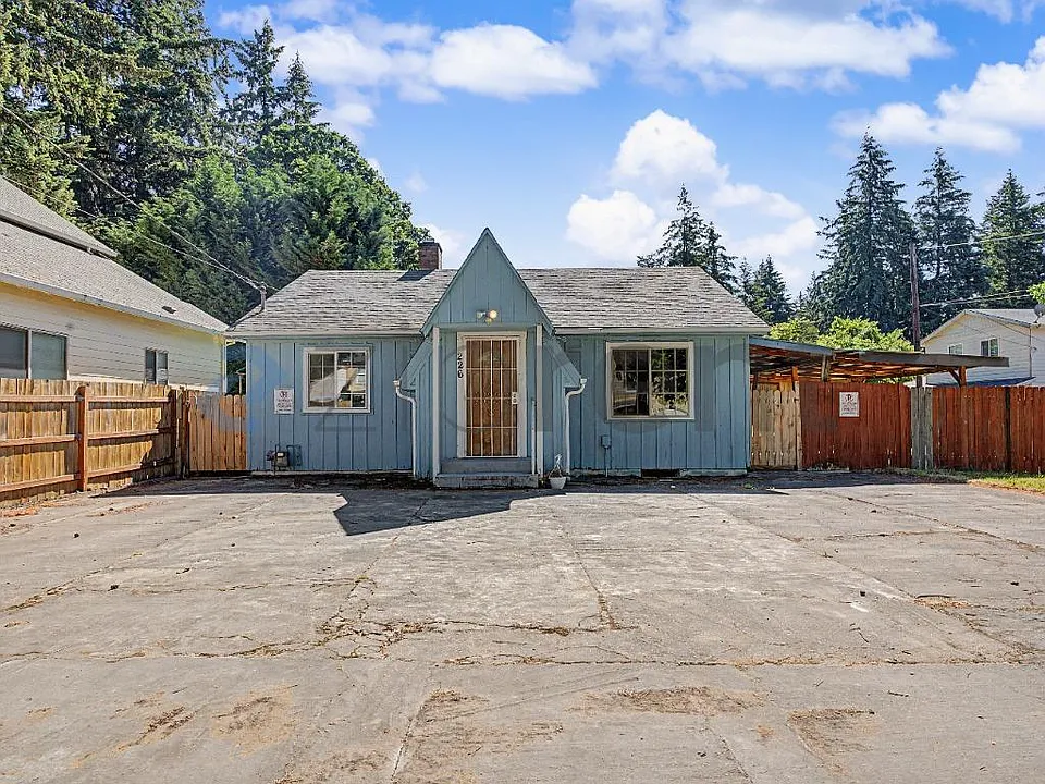 226 NE 157th Ave