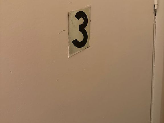 2nd image of 1244 E North Ave #3