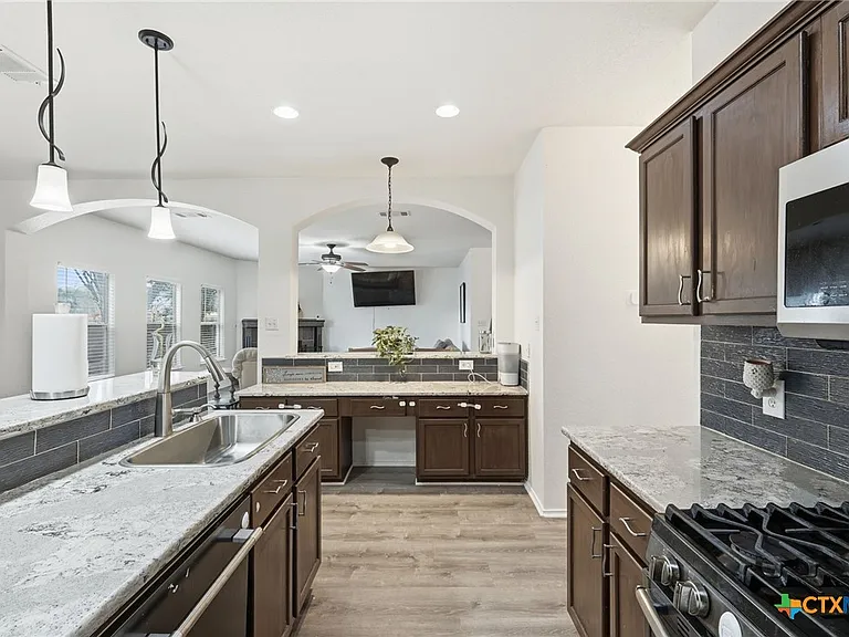 1410 Katie Lynch Dr — Photo 12