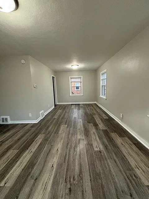 2 bed, 960 sqft, $1,550 — Photo 4