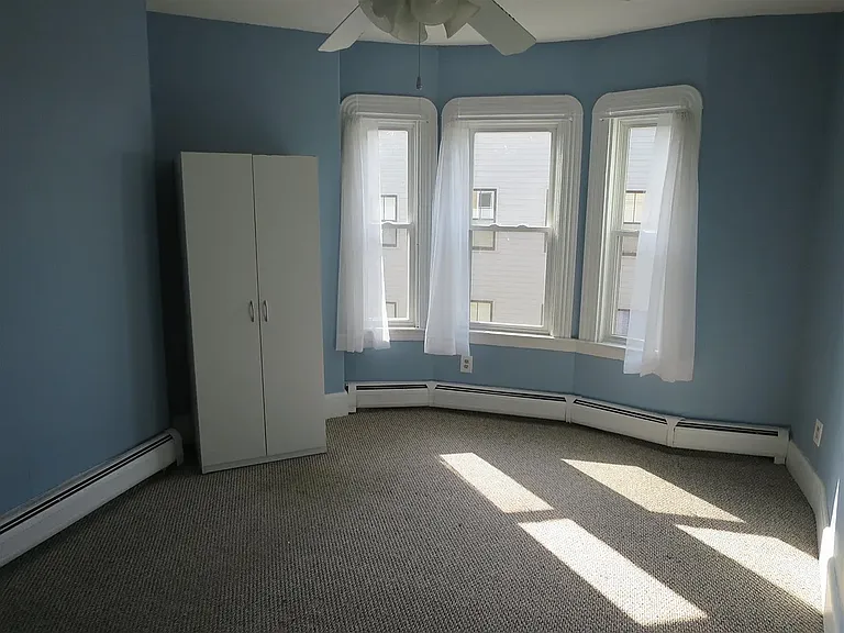 286 Highland Ave — Photo 7