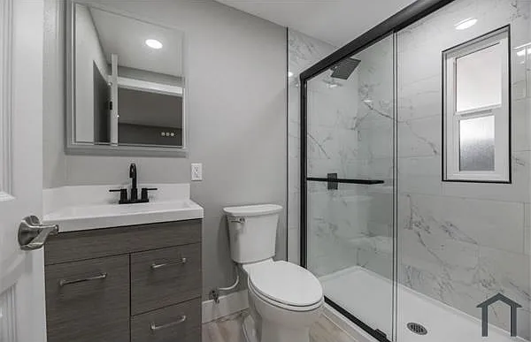 174 Redwood Dr — Photo 5