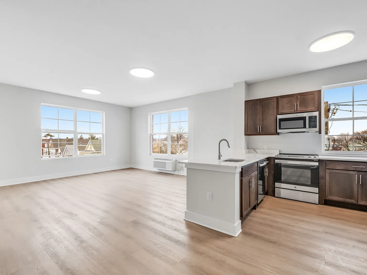 2 bed, 1344 sqft, $2,875 — Photo 3
