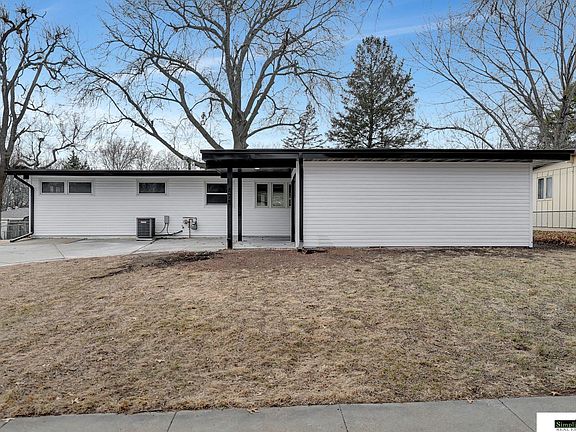 4th image of 625 Eastborough Ln