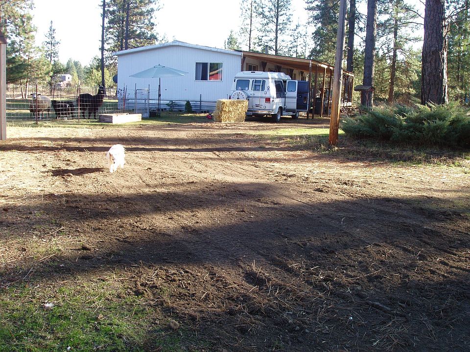 house view from acroos the driveway