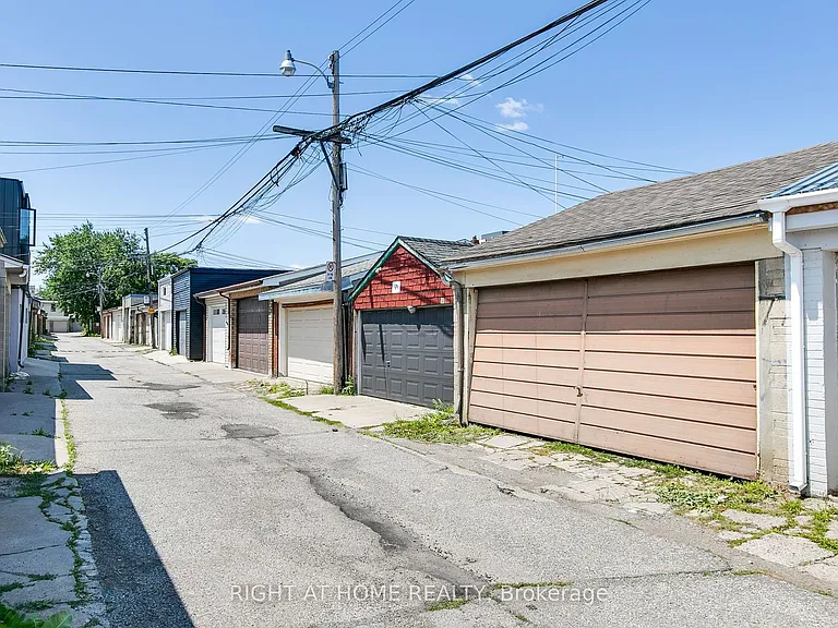 77 Lappin Ave #MAIN UPPER — Photo 42