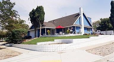 1st image of 6035 Blythe St