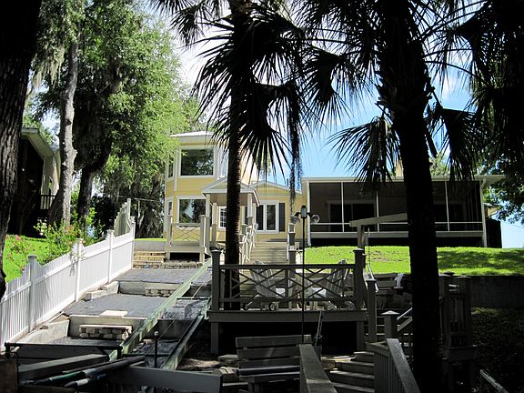 4th image of 20864 River Dr