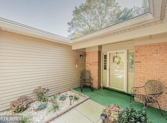 4th image of 933 Mastline Dr