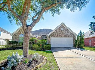 2223 Ridgefield Park Ln, Richmond, TX 77469