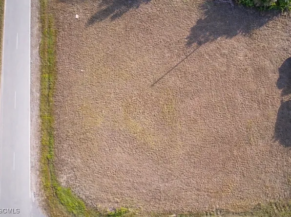 1546 El Dorado Blvd N, Cape Coral, FL 33993