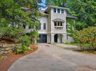 32 Edgewood Rd, Lexington, MA 02420