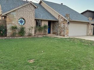 260 N Creekdale Dr, Norman, OK 73072