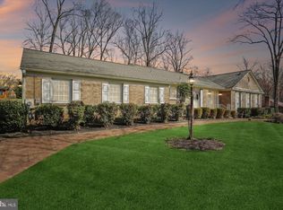 13201 Colton Ln, Darnestown, MD 20878