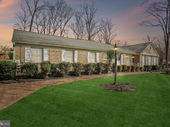 13201 Colton Ln, Darnestown, MD 20878