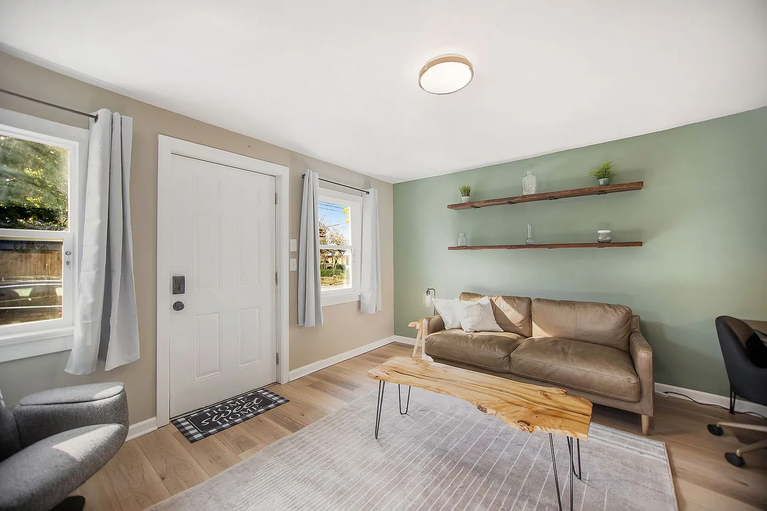 2 bed, 1.0 bath, 742 sqft, $3,175 — Photo 4