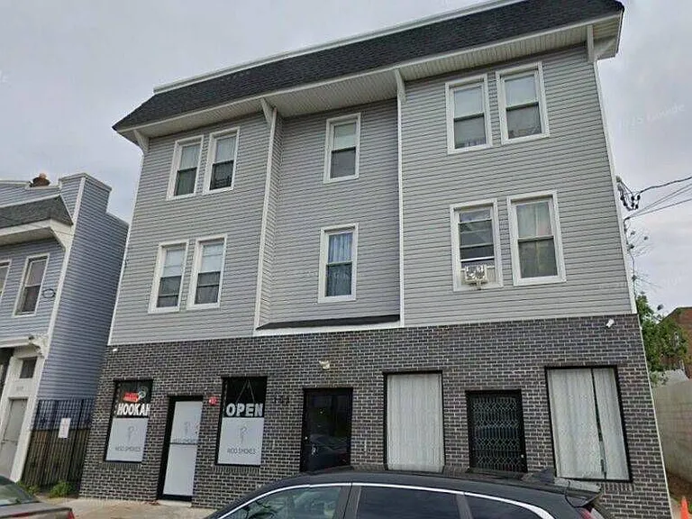353 16th Ave #D — Photo 1