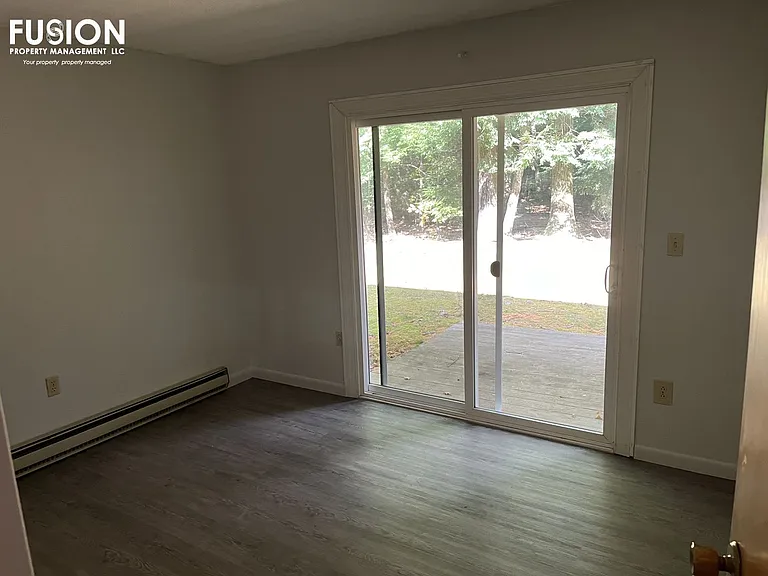 8 Cedar Gln N #1 — Photo 8
