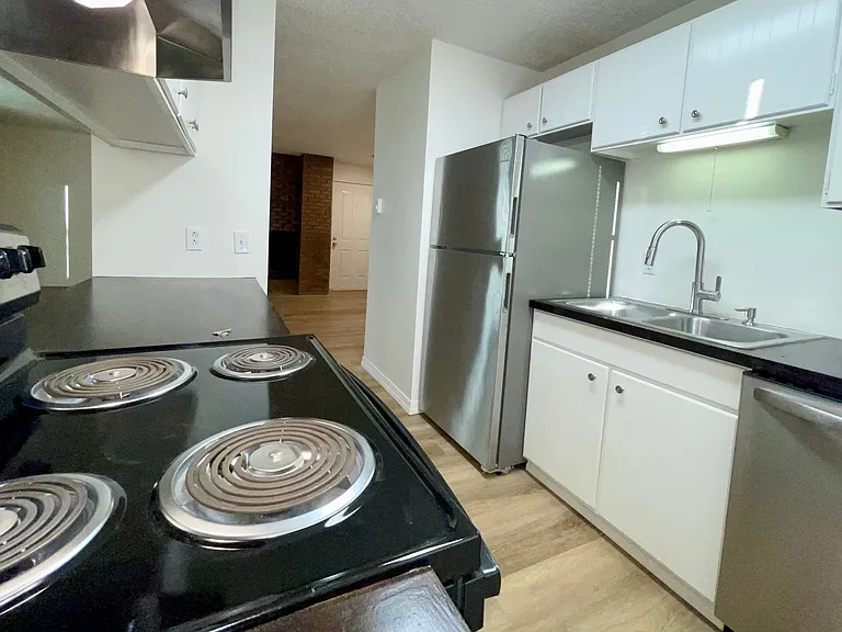 8909 E Liberty Ave — Photo 11