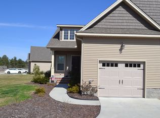 135 Cypress Cir, Southern Pines, NC 28387