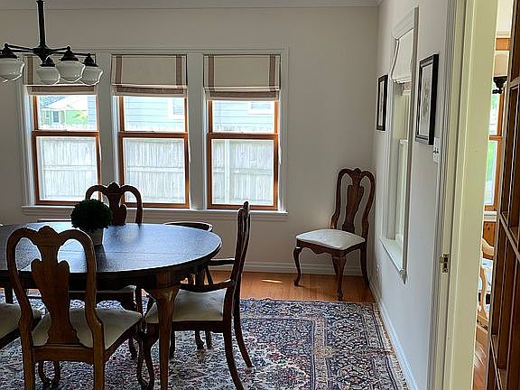 Formal dining room - 2