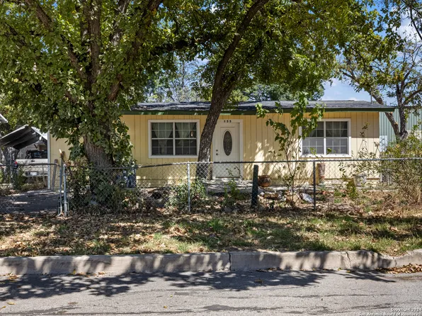 155 CONCEPCION AVE, New Braunfels, TX 78130