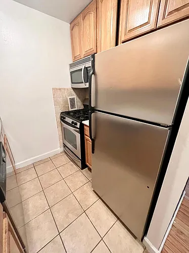 1670 Bell Blvd Photo 1
