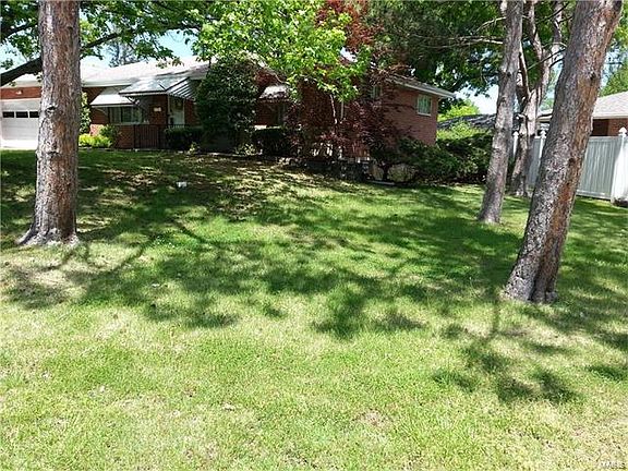 3rd image of 4117 Rexford Dr