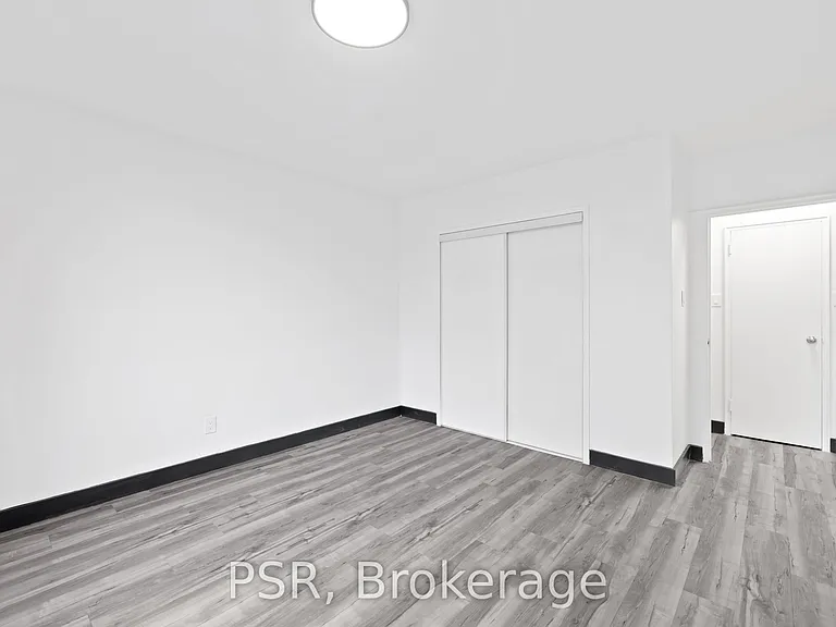 600 Eglinton Ave W #209 — Photo 12