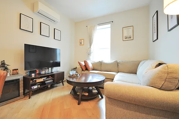 Rented by Corcoran | media 26