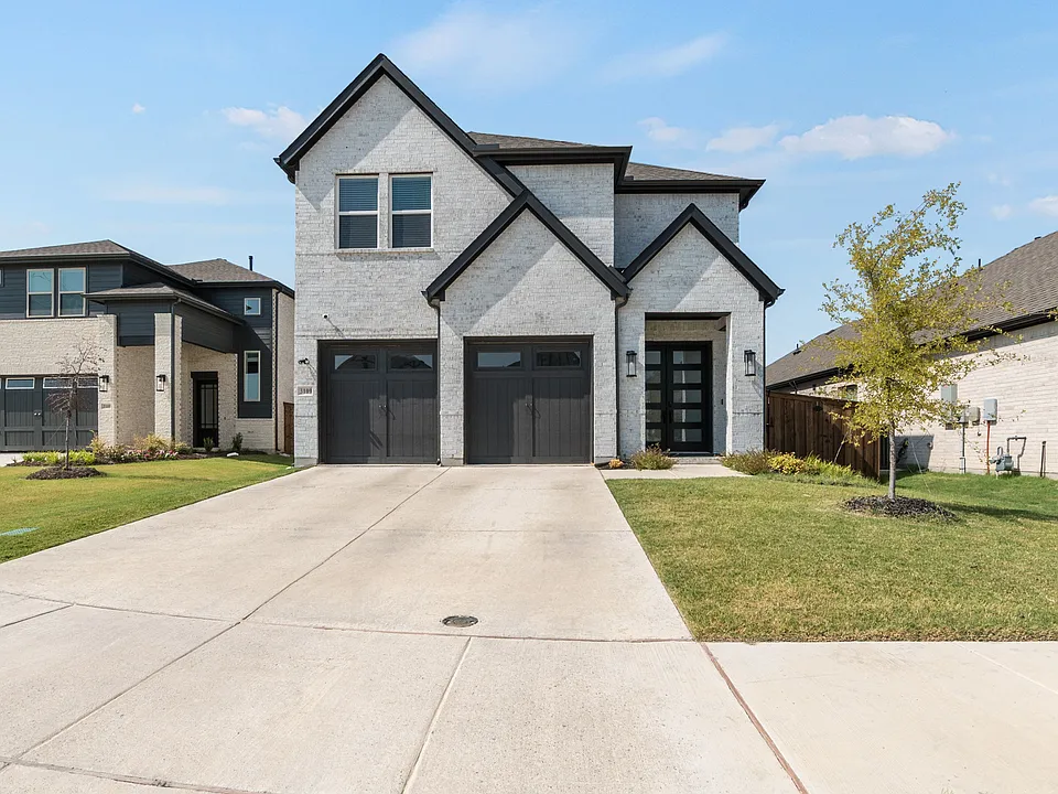 3109 Summer Rain Ln